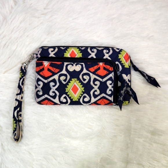 Vera Bradley retired wristlet or clutch. 7”x4.5 - Picture 1 of 6